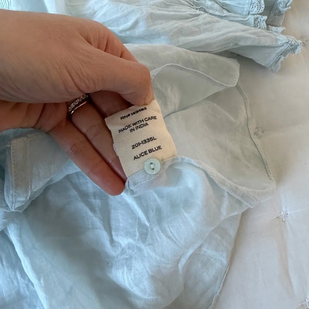 Doen NWT Medium Henri Ruffle Cotton Blouse in Alice Blue - Picture 13 of 14